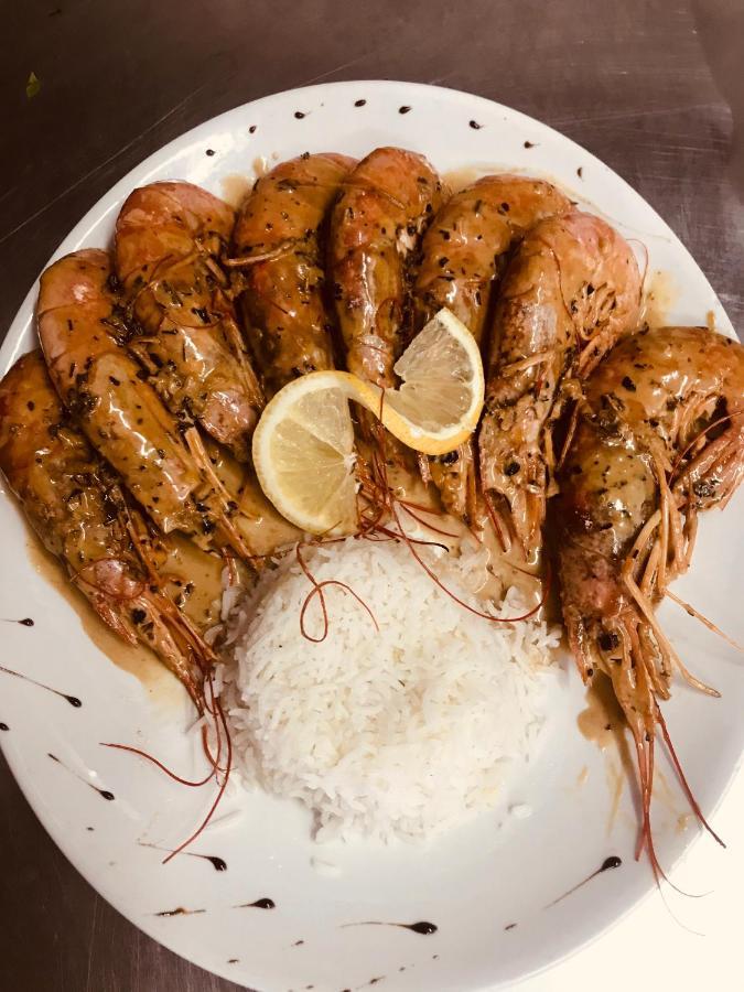 Hotel Restaurant L'Agapanthe Pont-de-Salars Экстерьер фото