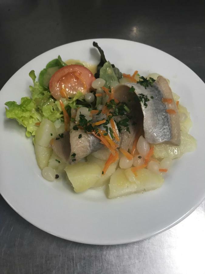 Hotel Restaurant L'Agapanthe Pont-de-Salars Экстерьер фото